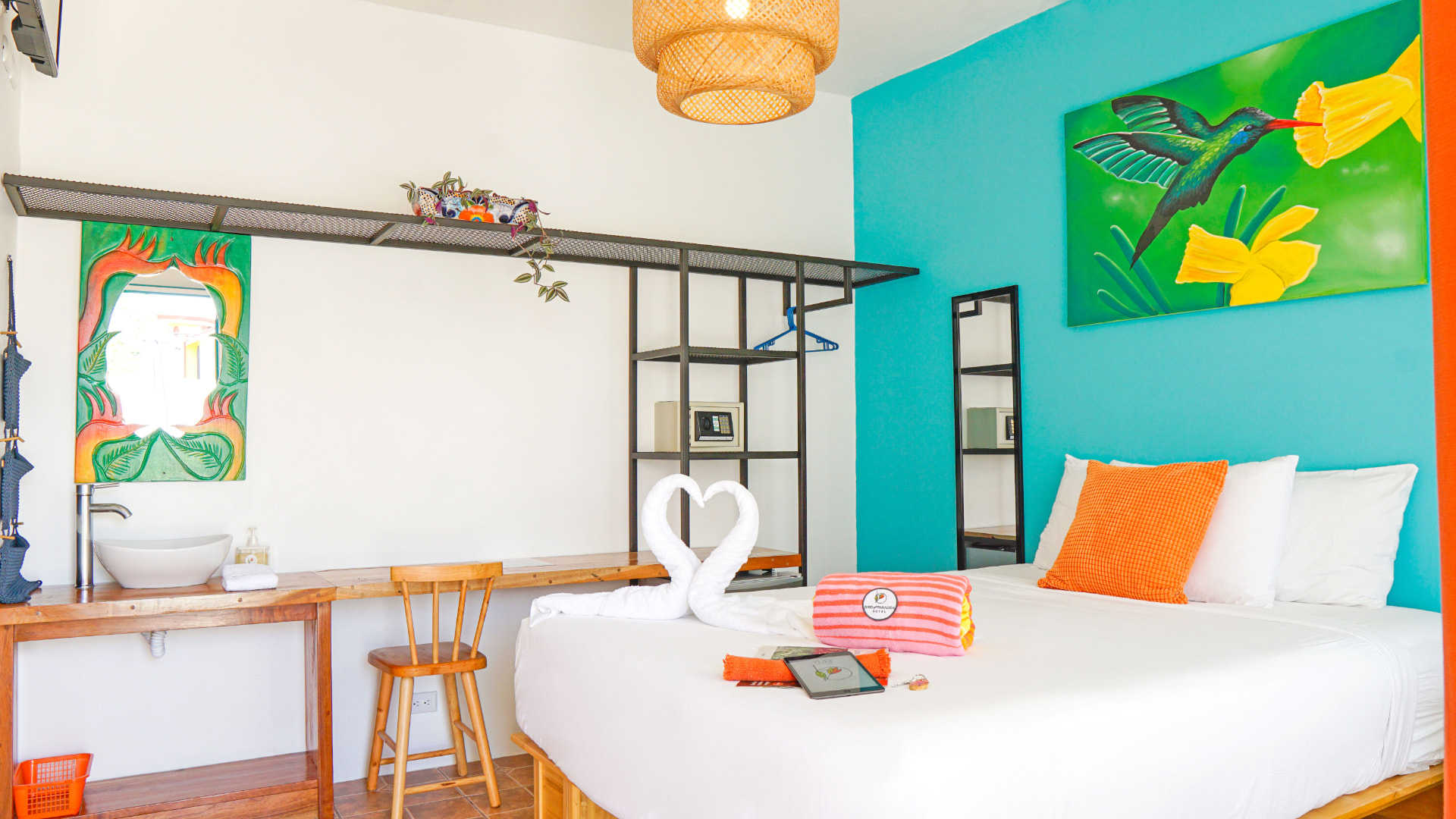 Standard Queen at Bird of Paradise Hotel