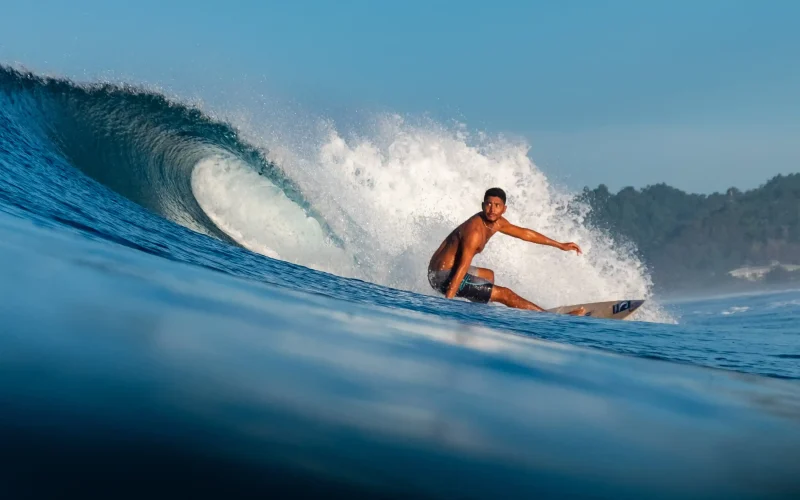 Paradise FREESTYLE Surf Experience - Core